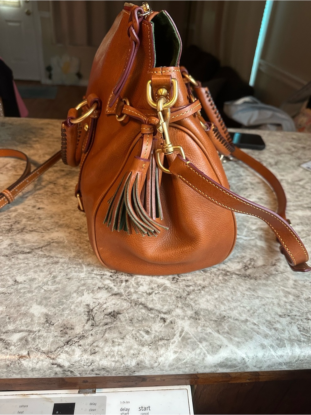 DOONEY & BOURKE FLORENTINE MEDIUM SATCHEL ! - Picture 8 of 10